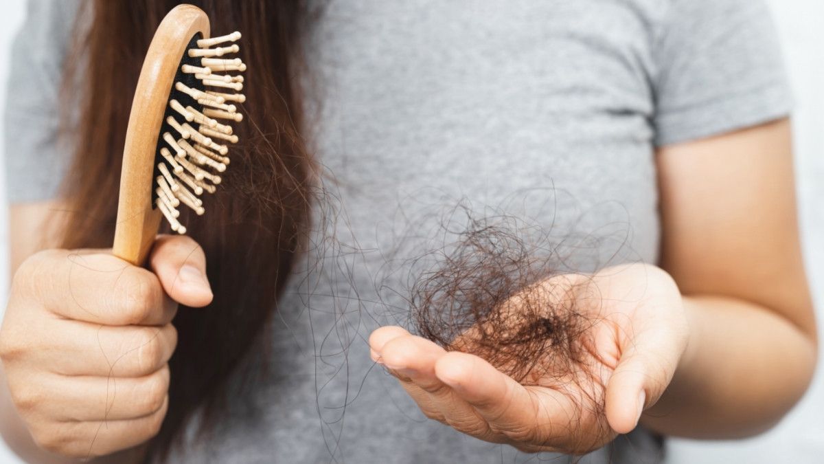Cara Mengatasi Rambut Rontok Berlebihan dengan Mudah dan Simpel