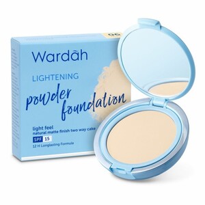 Wardah Lightening Powder Foundation Light Feel 01 Light Beige