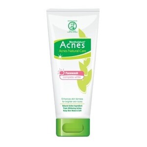 Mentholatum Acnes Acnes Natural Care Complete White Face Wash