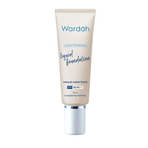 Wardah Lightening Liquid Foundation 02. Beige